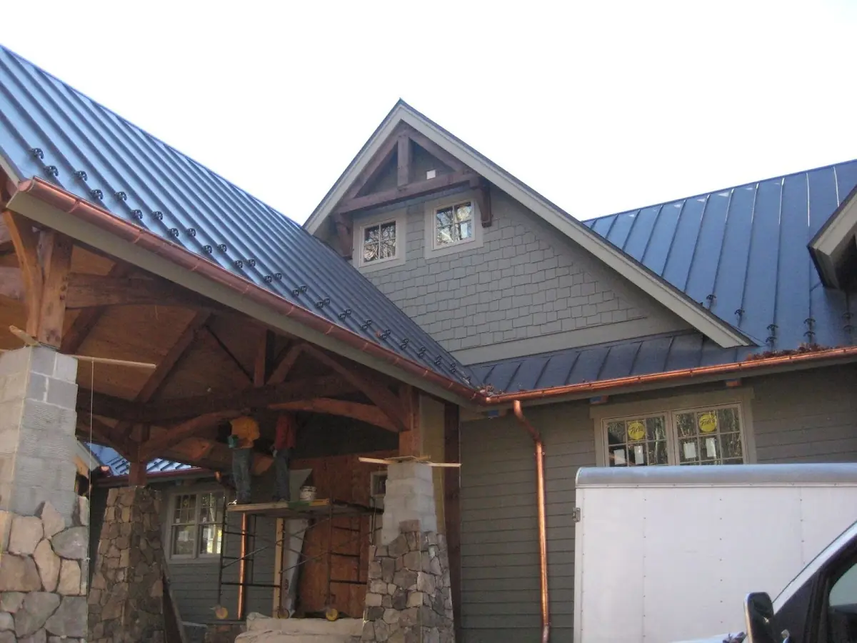 Craftsman Roofing team delivering quality roofing work in Bentwoods